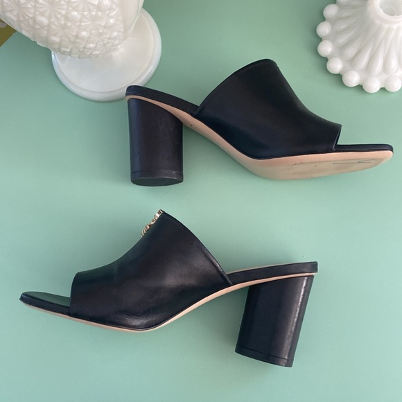 Stuart Weitzman Theone Sandal Size 8M - Picture 9 of 16